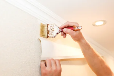 Pose de papier peint à la Chapelle-aux-Filtzméens — revêtements muraux et toiles de verre
